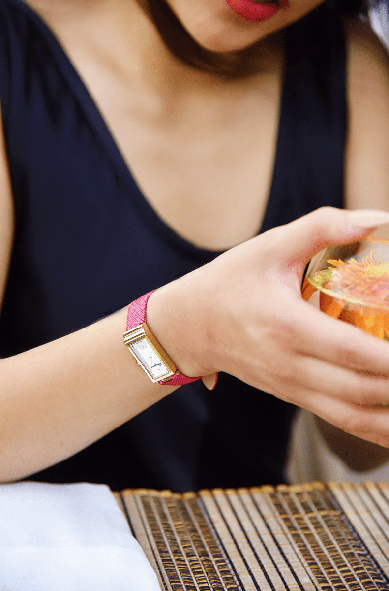 FERRAGAMO Đồng Hồ Nữ Essential SFMK00222 - L&M Luxury Timepieces