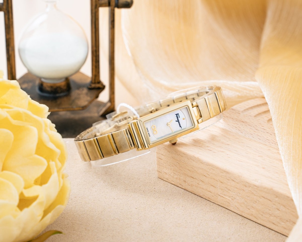 FERRAGAMO Đồng Hồ Nữ Essential SFMK00522 - L&M Luxury Timepieces