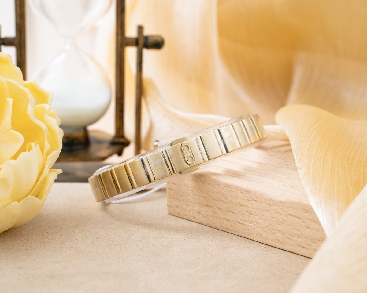 FERRAGAMO Đồng Hồ Nữ Essential SFMK00522 - L&M Luxury Timepieces