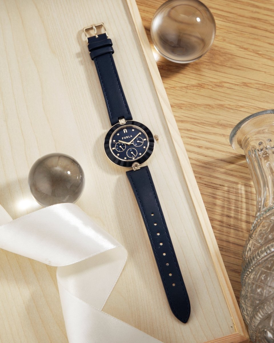 FURLA Đồng Hồ Nữ Logo Links WW00030011L2 - L&M Luxury Timepieces