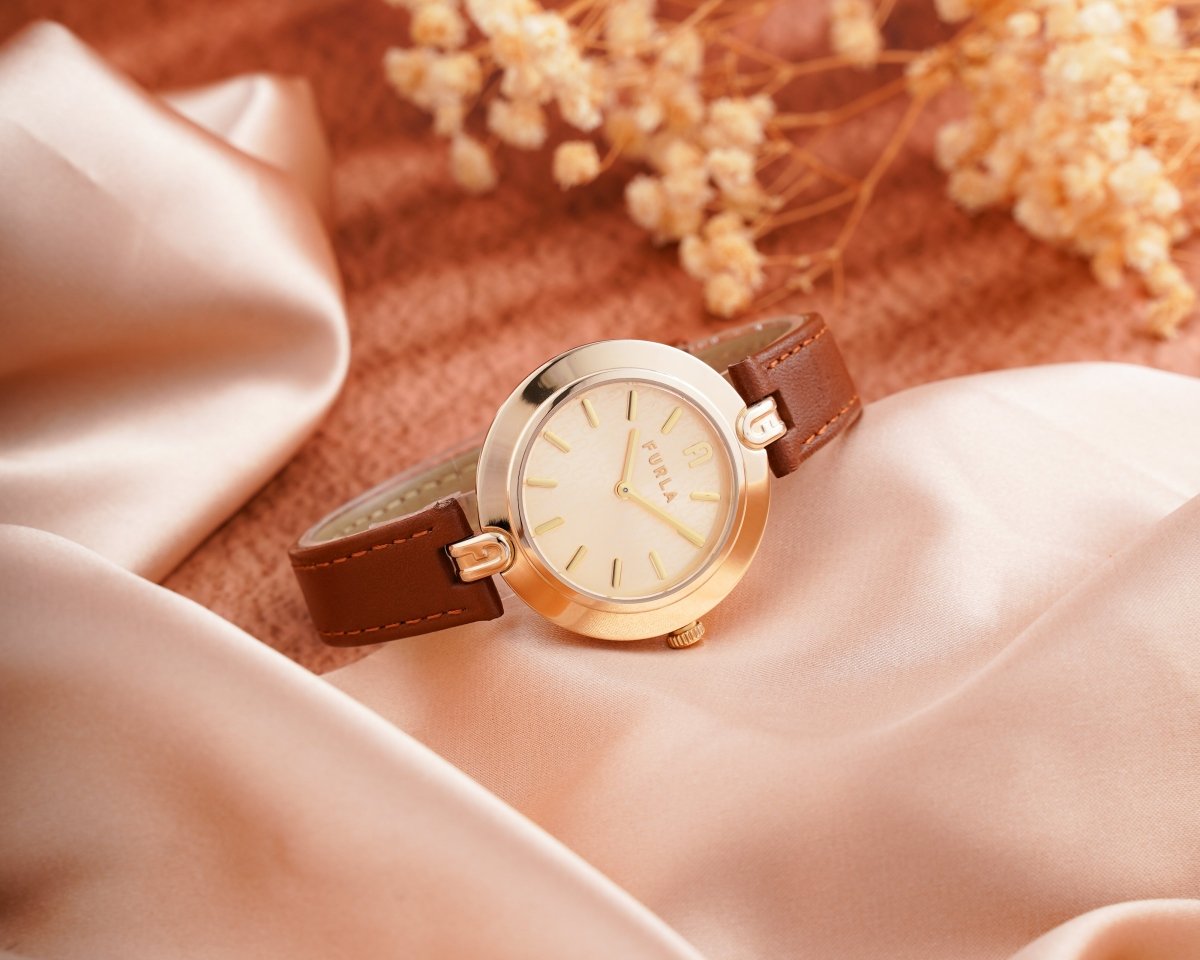 FURLA Đồng Hồ Nữ Logo Links WW00002002L2 - L&M Luxury Timepieces