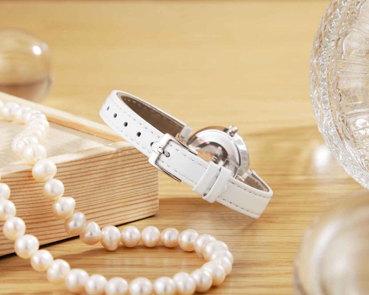 FURLA Đồng Hồ Nữ Logo Links WW00006001L1 - L&M Luxury Timepieces