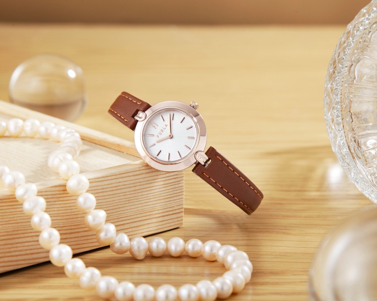 FURLA Đồng Hồ Nữ Logo Links WW00006002L3 - L&M Luxury Timepieces
