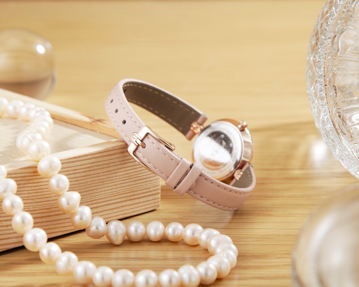 FURLA Đồng Hồ Nữ Logo Links WW00006003L3 - L&M Luxury Timepieces