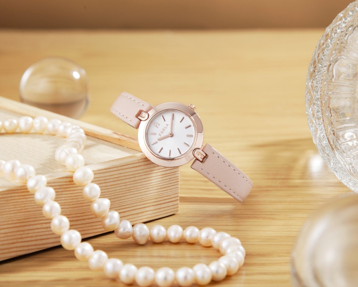 FURLA Đồng Hồ Nữ Logo Links WW00006003L3 - L&M Luxury Timepieces