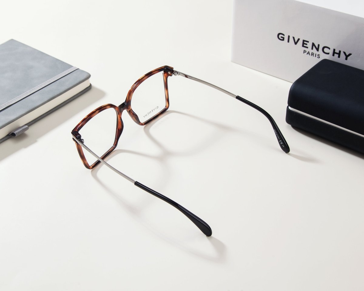 GIVENCHY GIVENCHY - L&M Luxury Timepieces