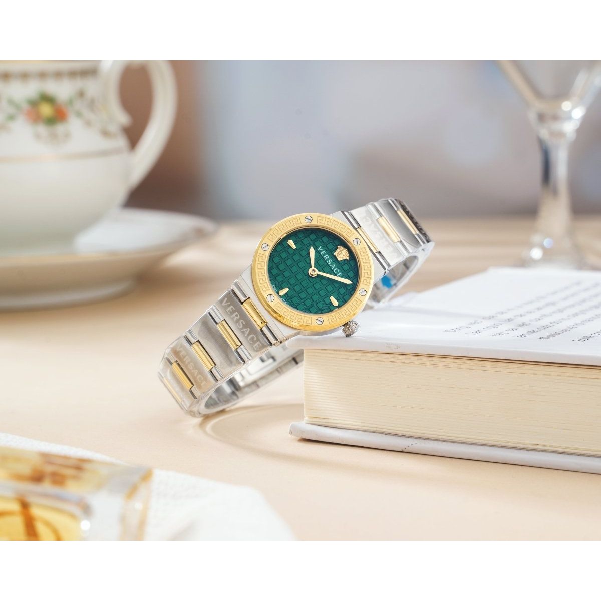 Greca Logo Mini - L&M Luxury Timepieces