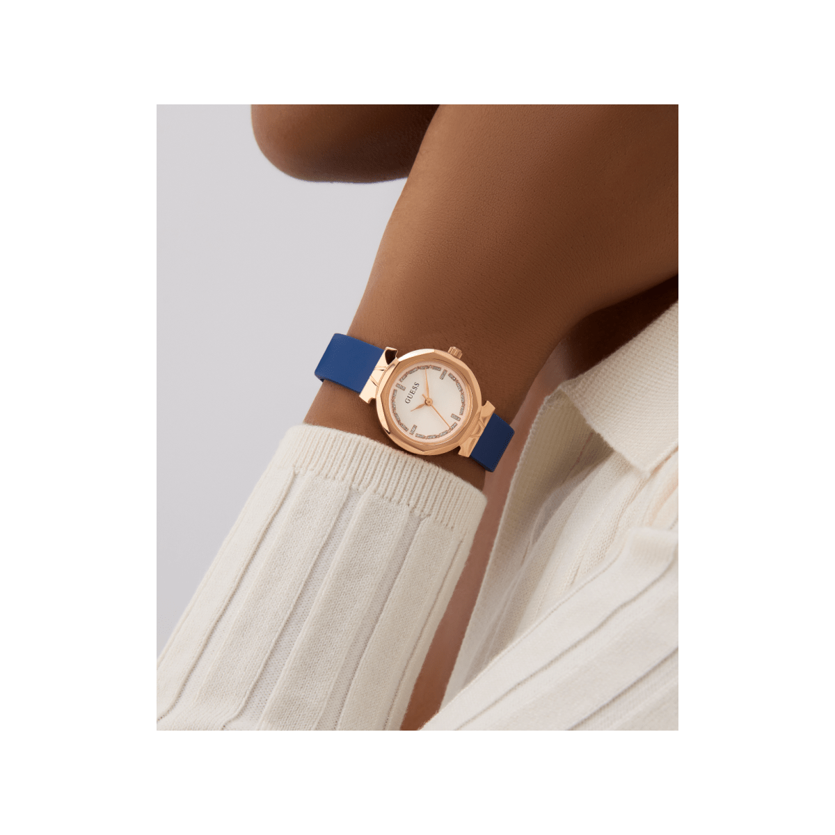 GUESS Đồng Hồ Nữ Mini Rumour GW0928L3 - L&M Luxury Timepieces