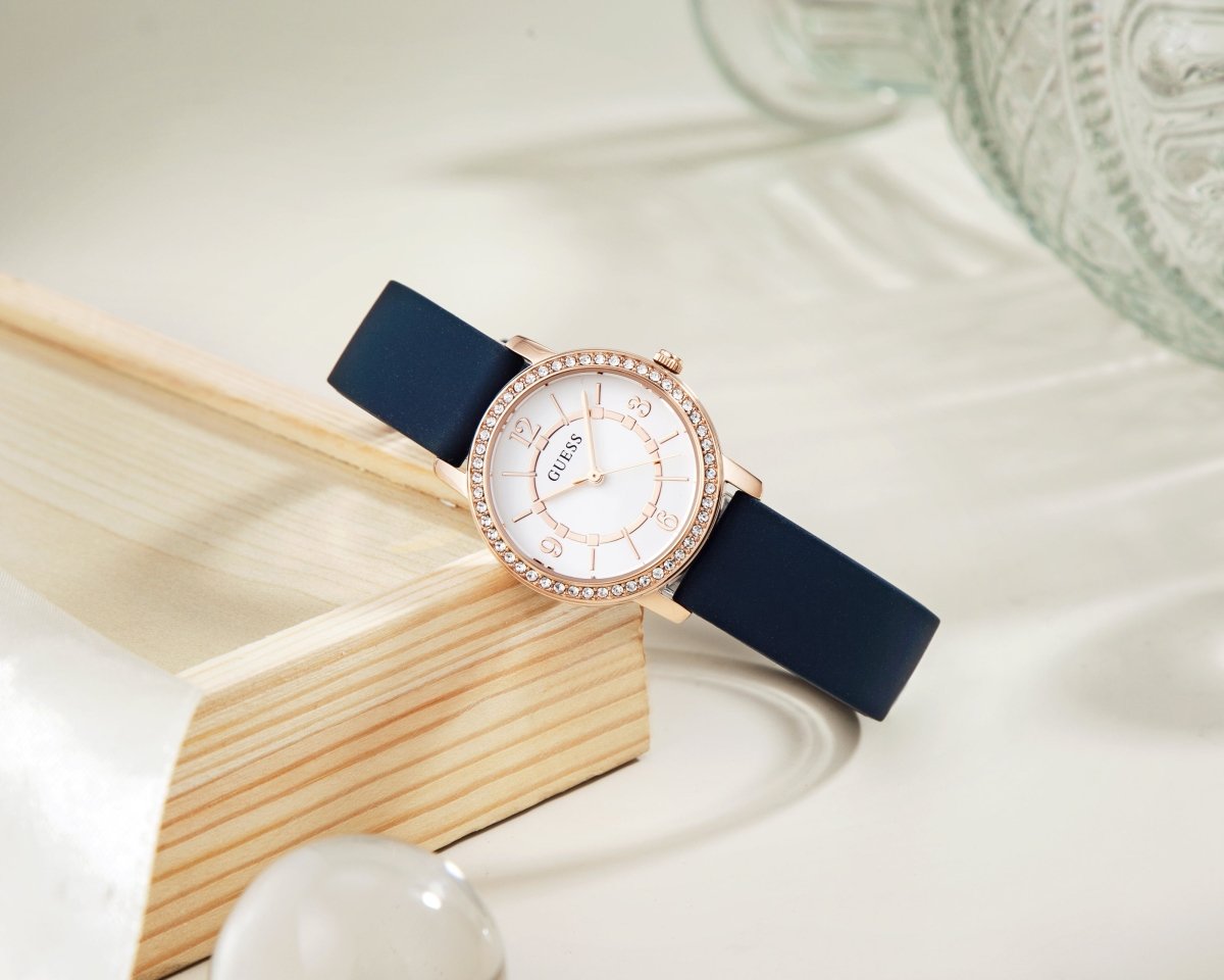 GUESS Đồng Hồ Nữ Melody GW0469L3 - L&M Luxury Timepieces