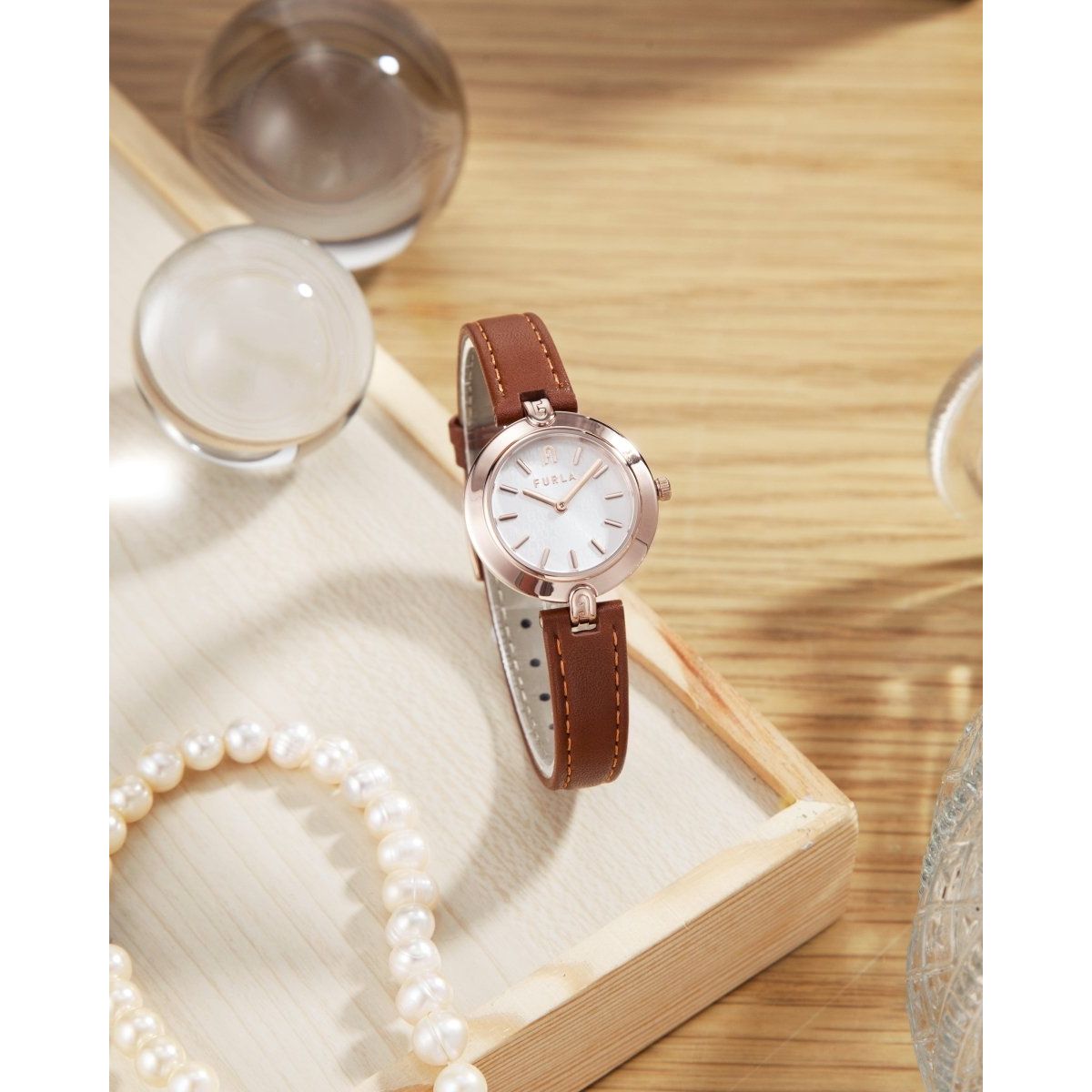 Logo Links - L&M Luxury Timepieces