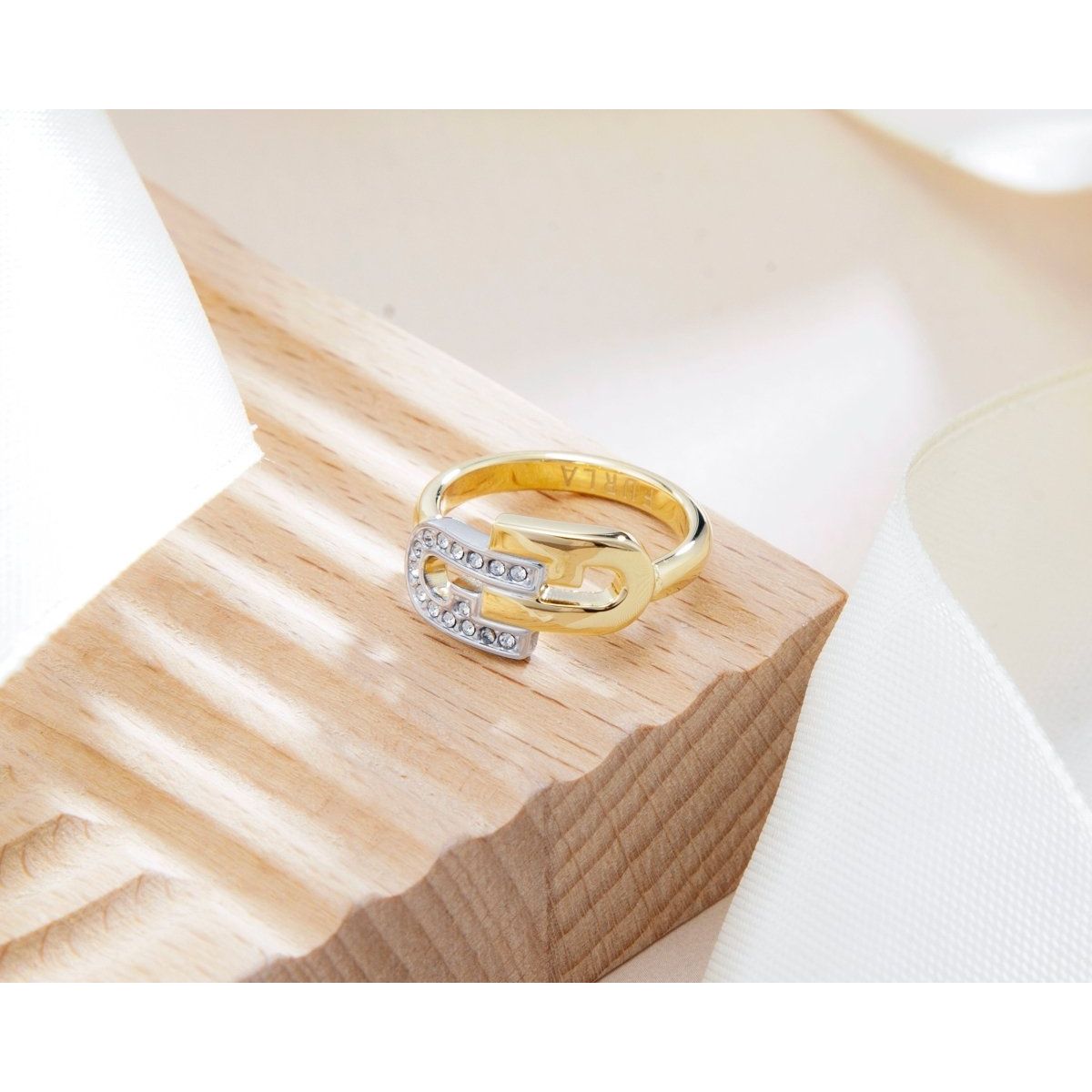 Nhẫn - L&M Luxury Timepieces