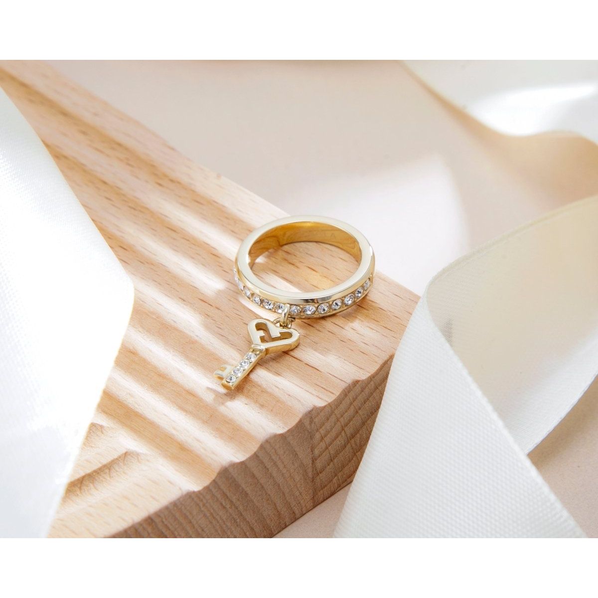 Nhẫn - L&M Luxury Timepieces