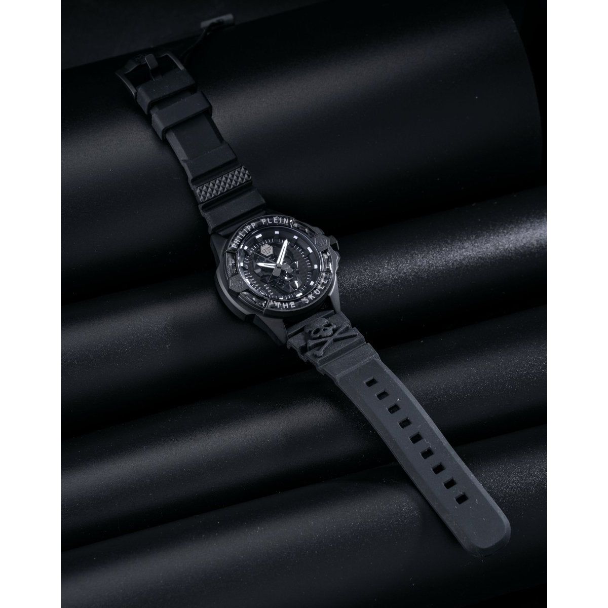 The Skull Carbon Fiber - L&M Luxury Timepieces