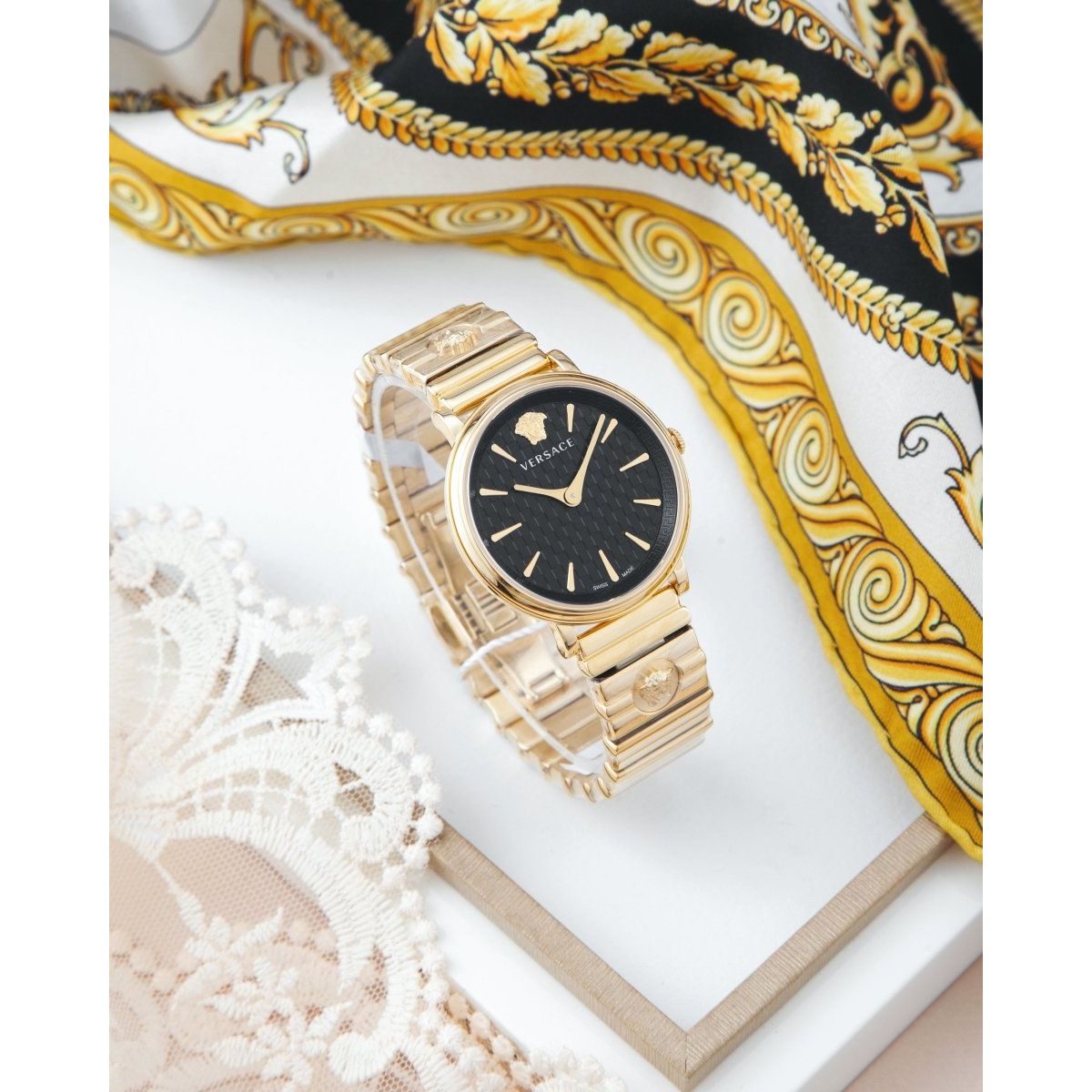 V CIRCLE - L&M Luxury Timepieces