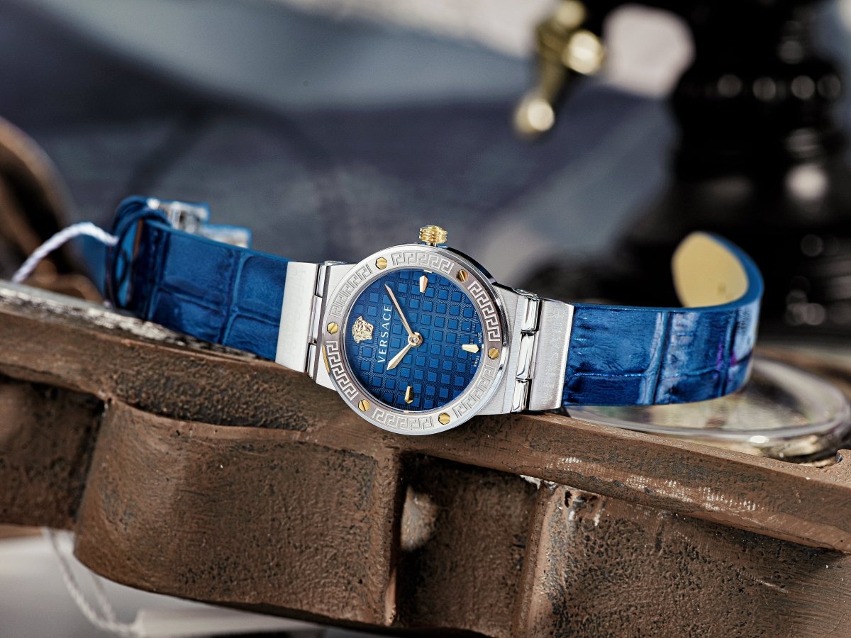 VERSACE Đồng Hồ Nữ Greca Logo Mini VEZ100121 - L&M Luxury Timepieces