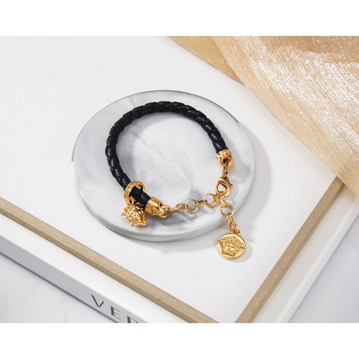 Vòng tay VERSACE - L&M Luxury Timepieces